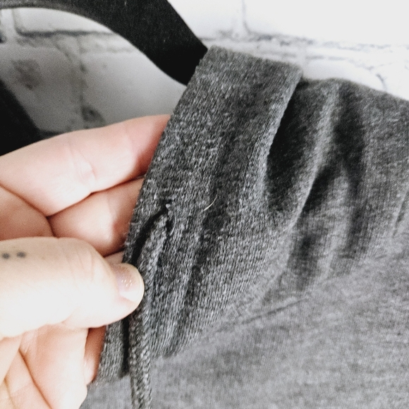 NFL TEAM APPAREL | Chicago Bears football north division pullover hoodie - Picture 5 of 6